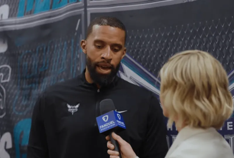 黄蜂主帅采访全文:我们经历了很多,有很多值得骄傲的地方